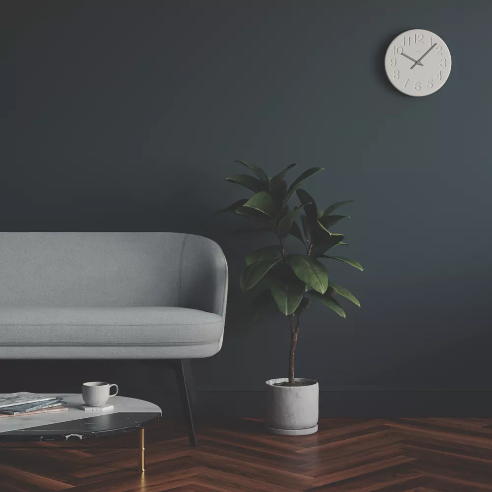 LickPro Eggshell Black 01 Emulsion Paint 2.5Ltr - Image 6