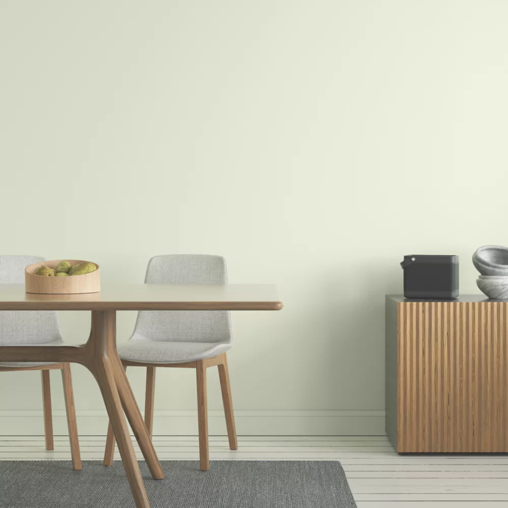 LickPro Eggshell White 11 Emulsion Paint 2.5Ltr - Image 4