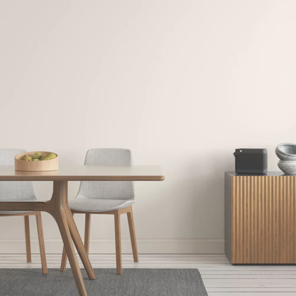 LickPro Eggshell White 06 Emulsion Paint 2.5Ltr - Image 4