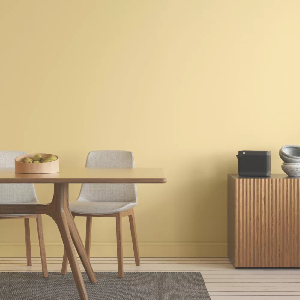 LickPro Eggshell Yellow 07 Emulsion Paint 2.5Ltr - Image 4