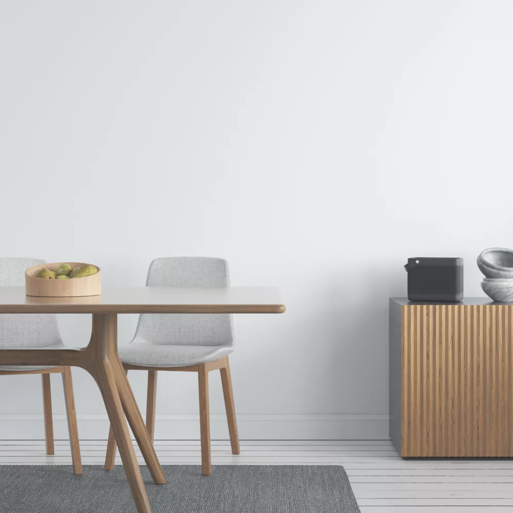 LickPro Matt White 09 Emulsion Paint 2.5Ltr - Image 4