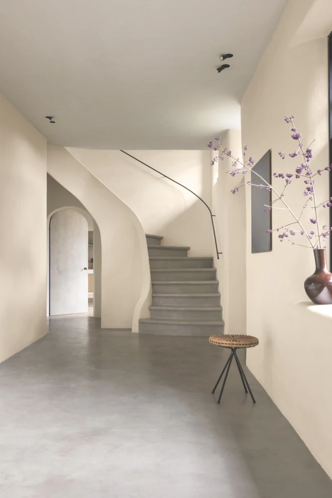 Dulux Matt Magnolia Emulsion Paint 2.5Ltr 5 Dulux Matt Magnolia Emulsion Paint 2.5Ltr - Image 3