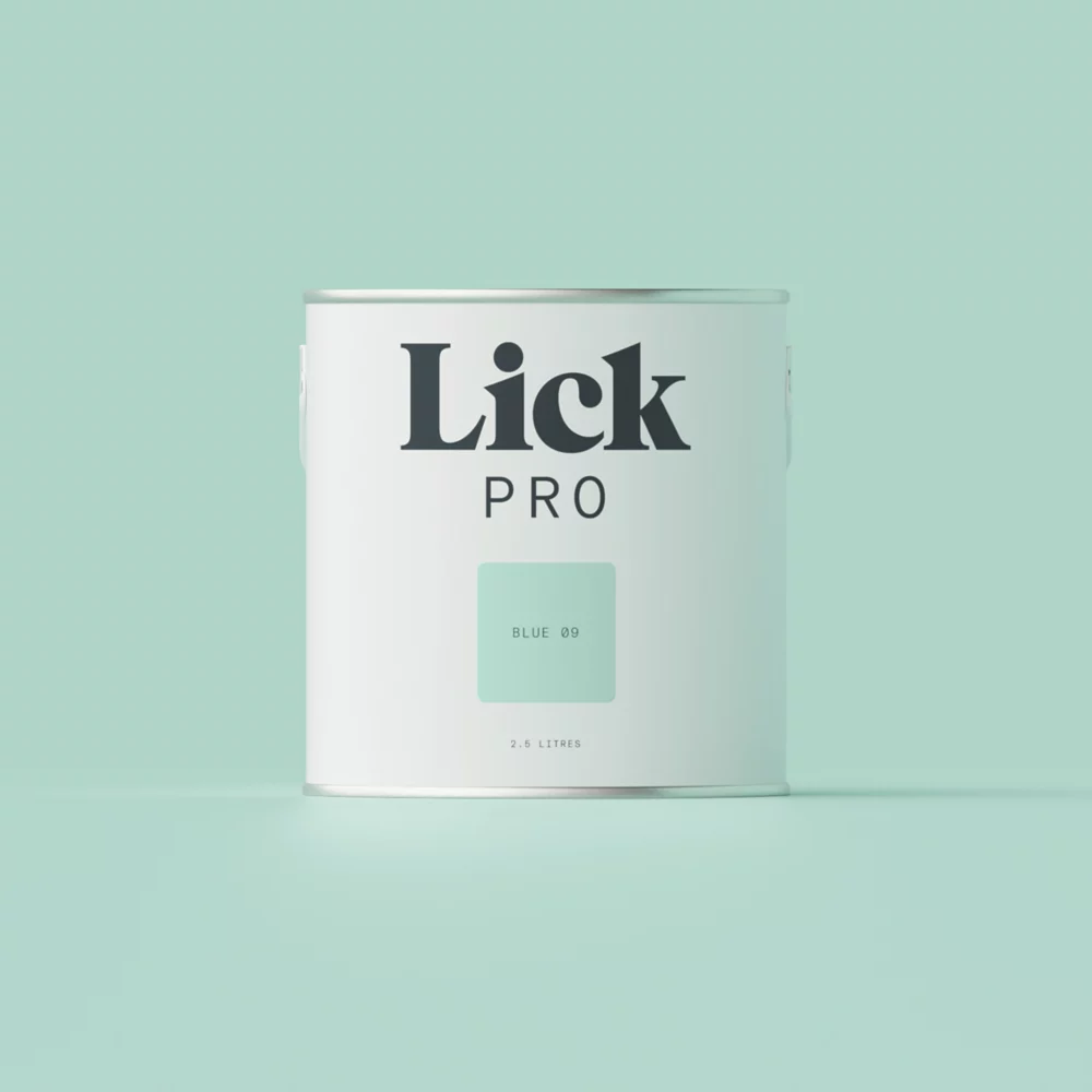 LickPro Eggshell Blue 09 Emulsion Paint 2.5Ltr
